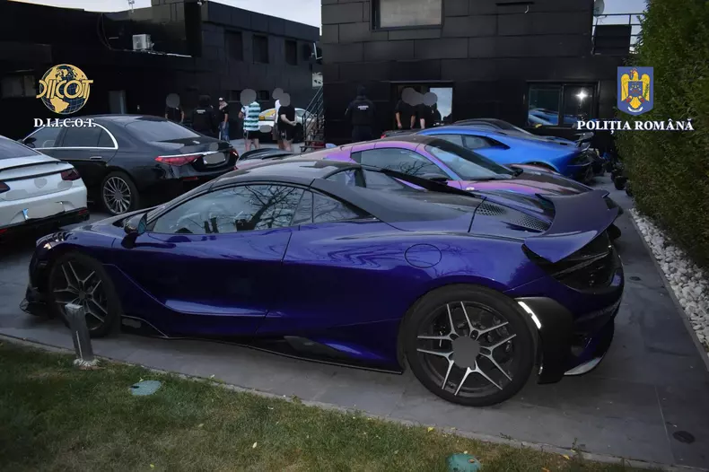 bolizi confiscati de la fatii Tate FOTO DIICOT