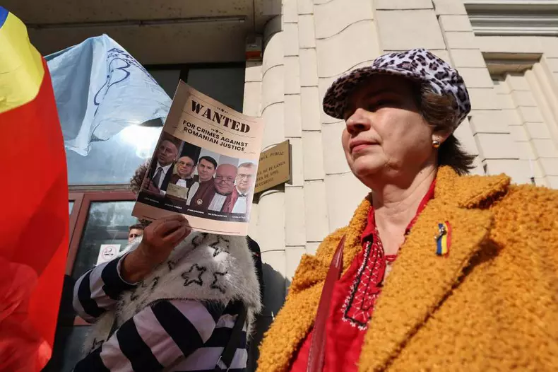 Diana Șoșoacă la Parchetul General, 31 Octombrie 2024 - Foto Vlad Chirea (7)