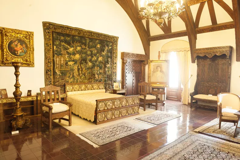 dormitorul-reginei-maria-2