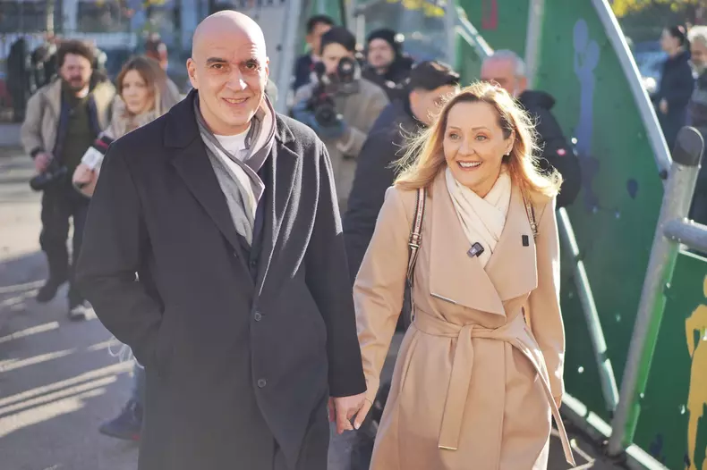 Lasconi si actualul sot