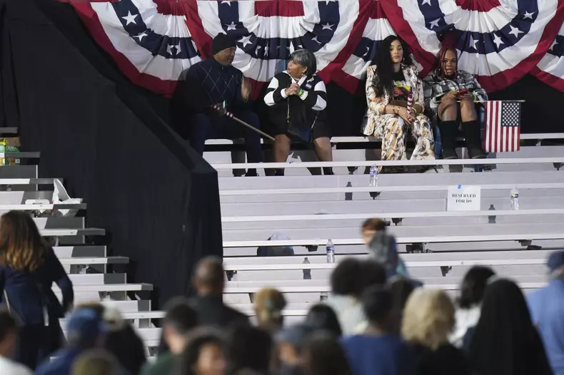 Election 2024 Harris