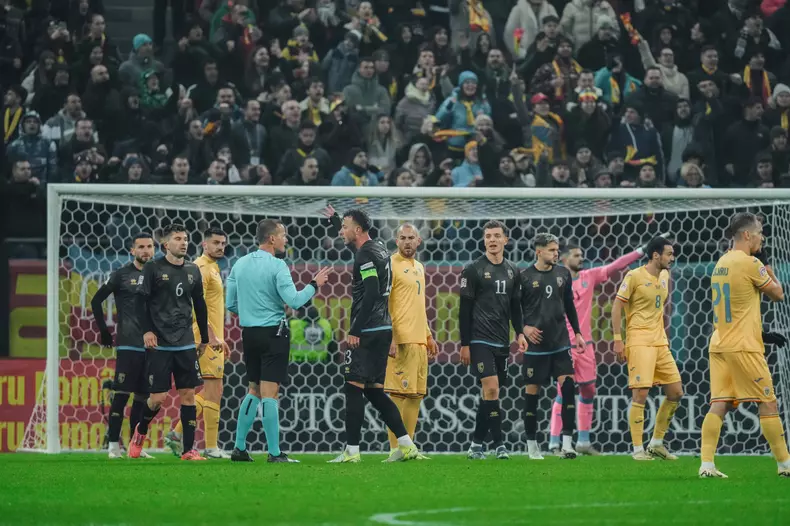 Nations League C, Group C2: Romania vs. Kosovo Kosovo Captain Amir Rrahmani is furious with Referee Morten Krogh for not