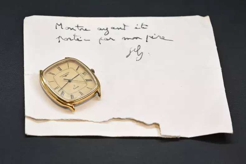 Paris, France. 13th Dec, 2024. This photograph shows a watch worn by Charles de Gaulle during the "De Gaulle, An Estate for History" exhibition, at the Artcurial, in Paris, on December 13, 2024. Photo by Firas Abdullah/ABACAPRESS.COM Credit: Abaca Press/A