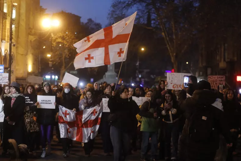 Pro-EU protests continue in Georgia