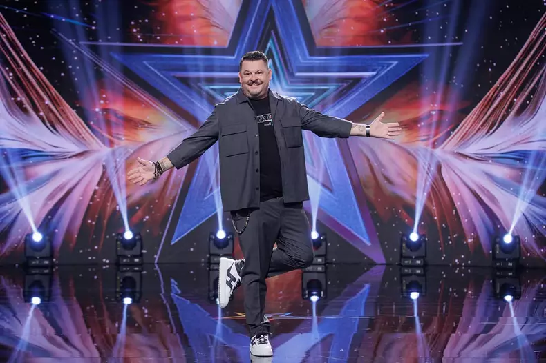 mihai bobonete la romanii au talent (1)