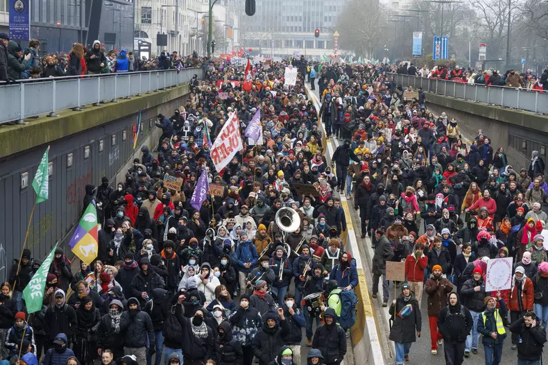 POLITICS TRADE UNIONS NATIONAL DEMONSTRATION