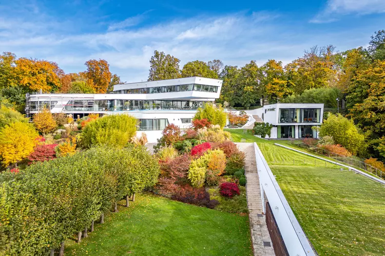 vila din Germania, Berlin, se vinde cu 79 milioane de euro2
