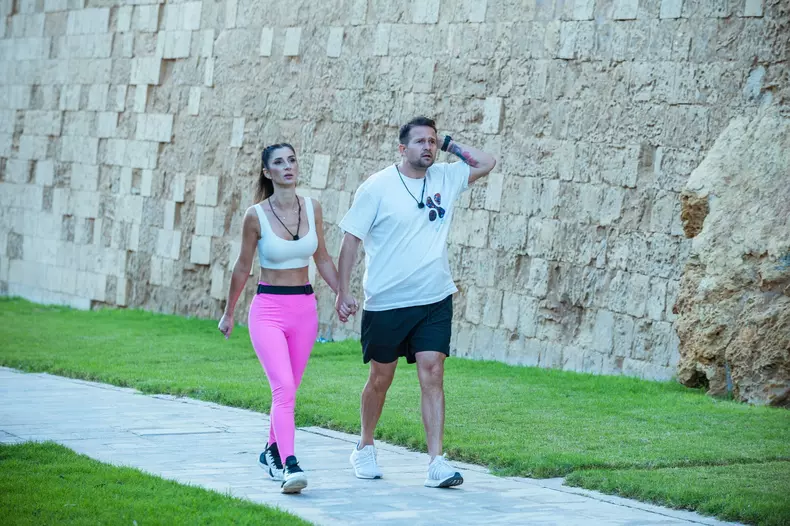 Robert și Elena - semifinală