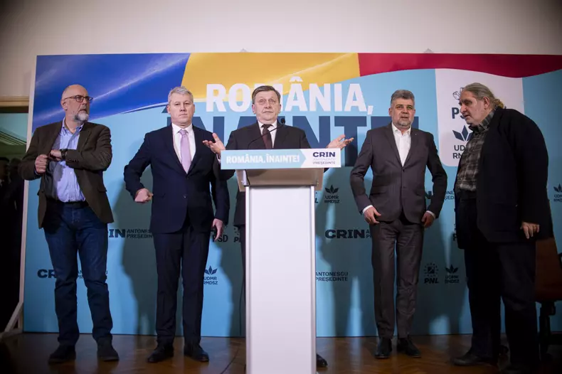 BUCURESTI - CRIN ANTONESCU - LANSARE CANDIDATURA LA ALEGERILE PR