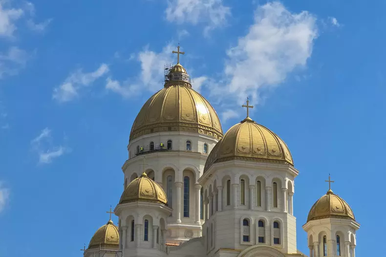 cruce-8-aprilie-catedrala-nationala