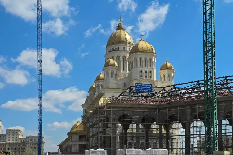 santier-catedrala-nationala-8-aprilie-2025