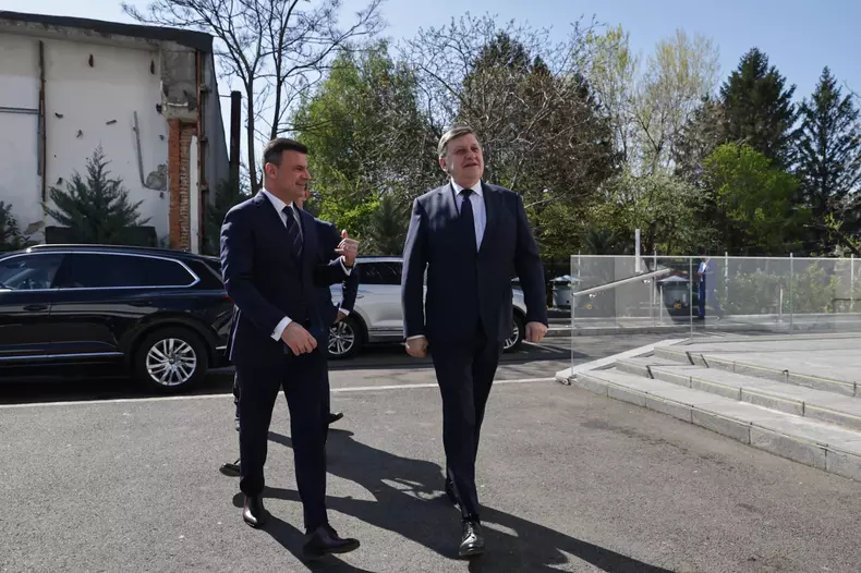 Venirea lui Crin Antonescu FOTO Vlad Chirea