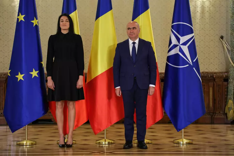 Cristina Neagu a fost decorată de președintele Ilie Bolojan 13