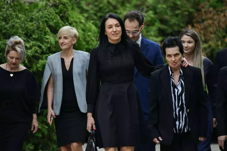 Cristina Neagu decorata Palatul Cotroceni  (2)