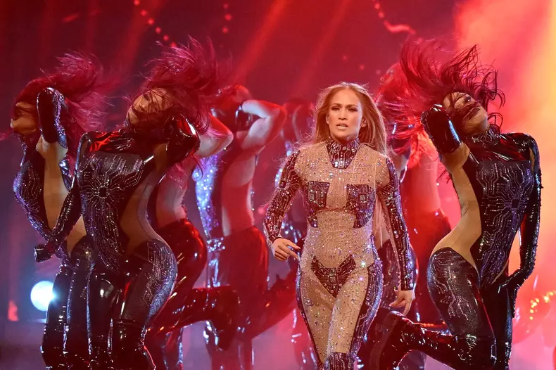 Jennifer Lopez la American Music Awards 2025