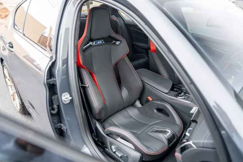 BMW M5 CS din 2022-4