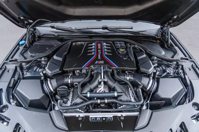 BMW M5 CS din 2022-6