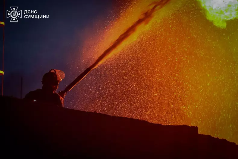 pompier-operatiune stingere incendiu-ucraina-iulie 2025