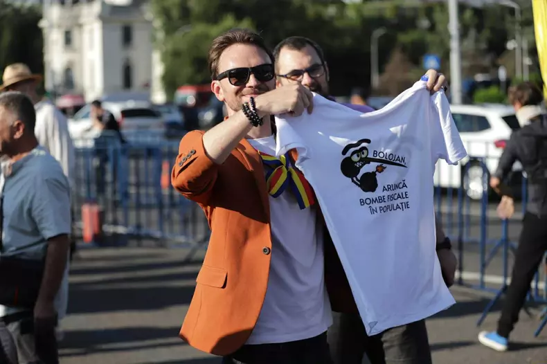 dinu popescu protest piata victoriei 1 august (4)