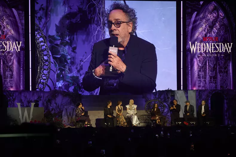 Tim Burton - Wednesday sezonul 2 (7)