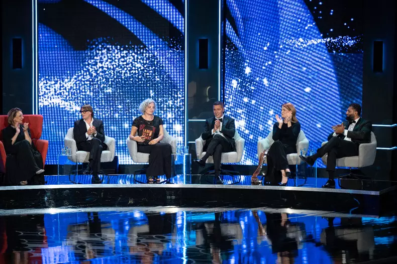 carmen tanase la bine si la roast pro tv (3)