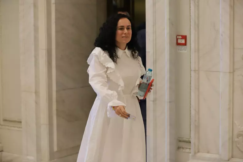 motiuni-cenzura-parlament (10)