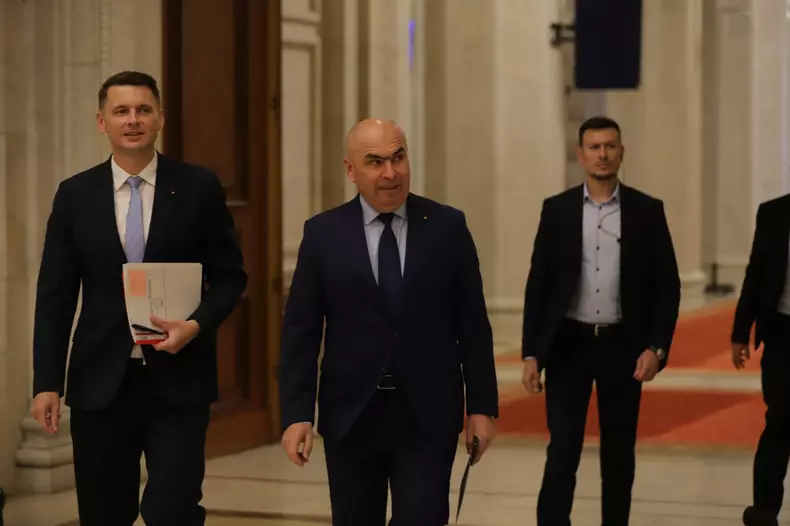 motiuni-cenzura-parlament (14)