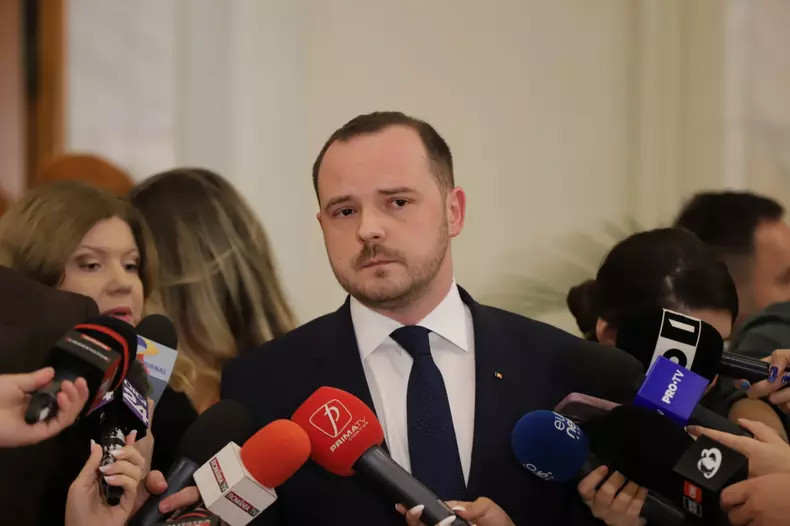 motiuni-cenzura-parlament (18)