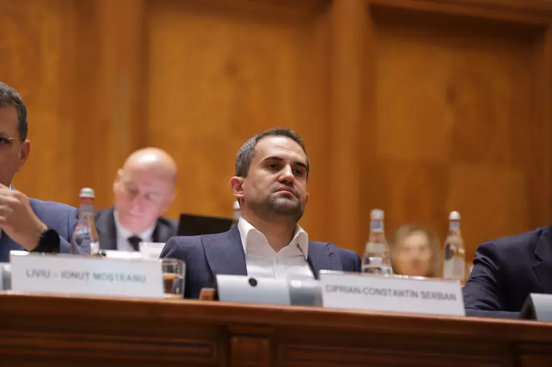 motiuni-cenzura-parlament (52)