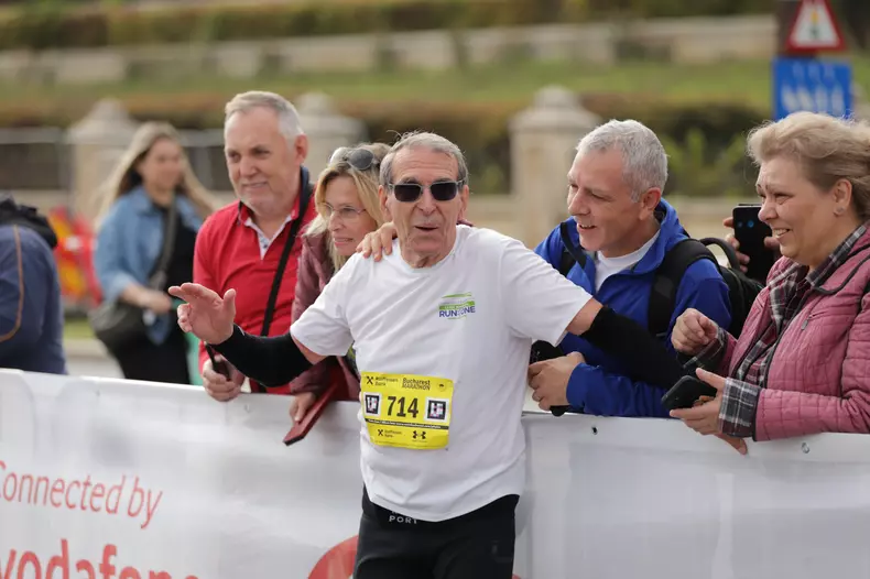 Alergator de 82 de ani la Maratonul Bucuresti
