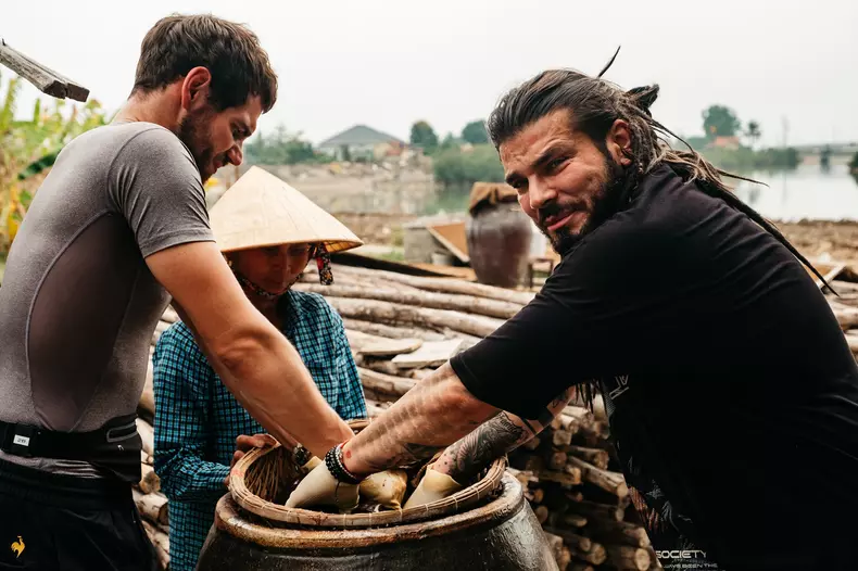 Asia Express difuzare 6 octombrie_4