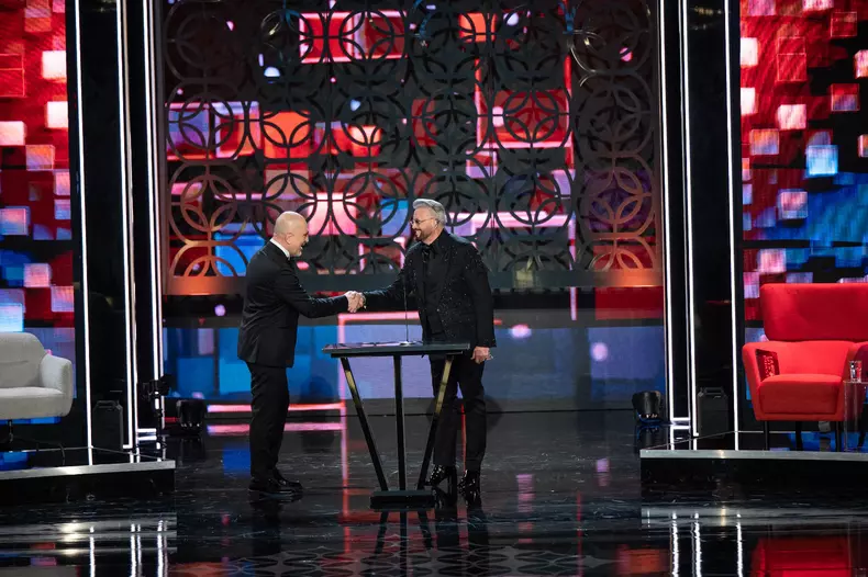 catalin botezatu la bine si la roast pro tv