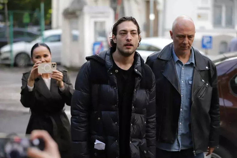 Toto Dumitrescu la Judecătoria Sector 1 (5)