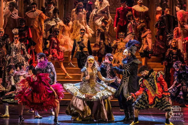 Soprana Irina Baiant - scena din Masquerade 2 - Fantoma de la Opera