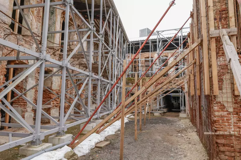 Hanul Solacolu din București a fost salvat de la prăbușire după 30 de ani de ruină. Ce vrea să facă Primăria Capitalei- (8)