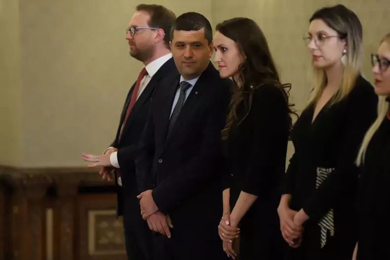 nicusor-dan-usr-cotroceni5605