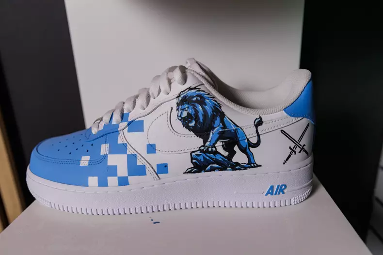 SNEAKER U CRAIOVA