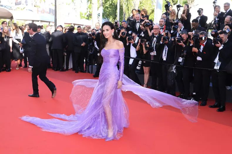 Cannes - La Vie D'une Femme Red Carpet