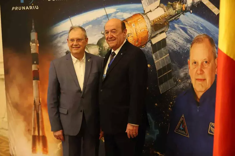 Dumitru Prunariu, singurul român care a zburat în Cosmos, aniversat în Senat după 45 de ani de la misiunea Soyuz 40 (17)