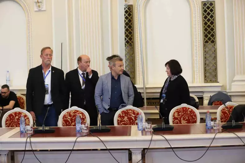 Dumitru Prunariu, singurul român care a zburat în Cosmos, aniversat în Senat după 45 de ani de la misiunea Soyuz 40 (26)