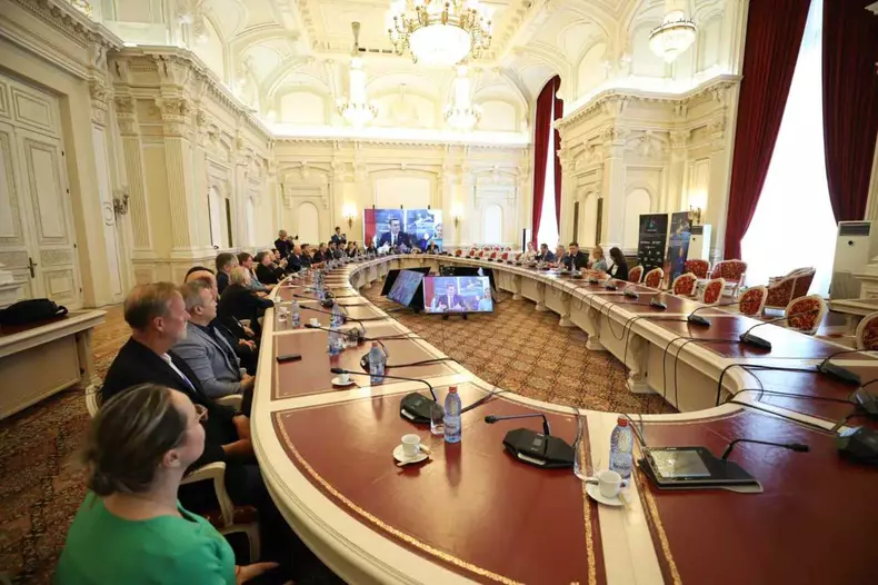 Dumitru Prunariu, singurul român care a zburat în Cosmos, aniversat în Senat după 45 de ani de la misiunea Soyuz 40 (41)