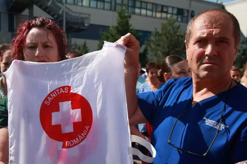 Cadrele medicale de la Spitalul Clinic de Urgență Bagdasar-Arseni din Capitală s-au alăturat protestului (1)