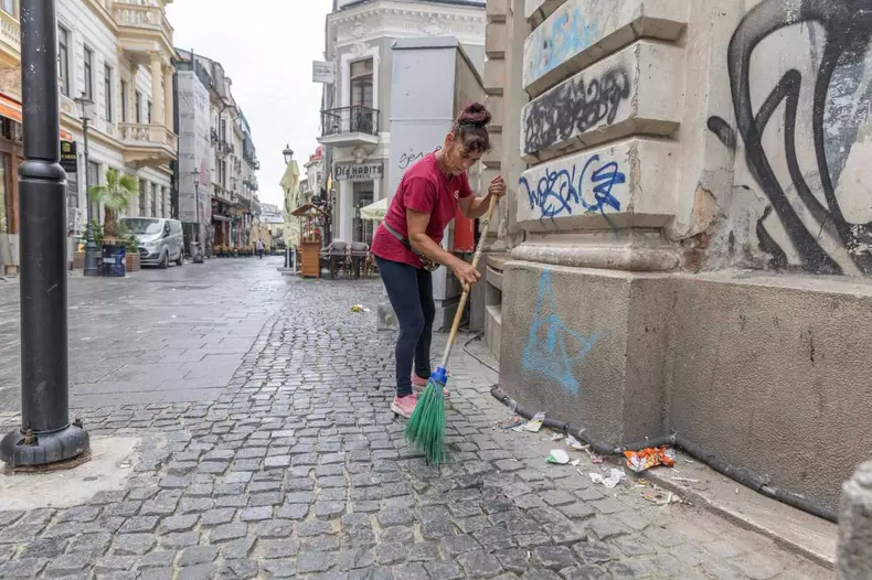 De ce sunt mulți șobolani în București. Primăria Capitalei a făcut un apel către locuitori pentru ca deratizarea să funcționeze-3