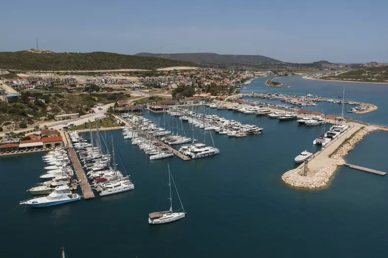 İzmir Çeşme Alaçatı Marina