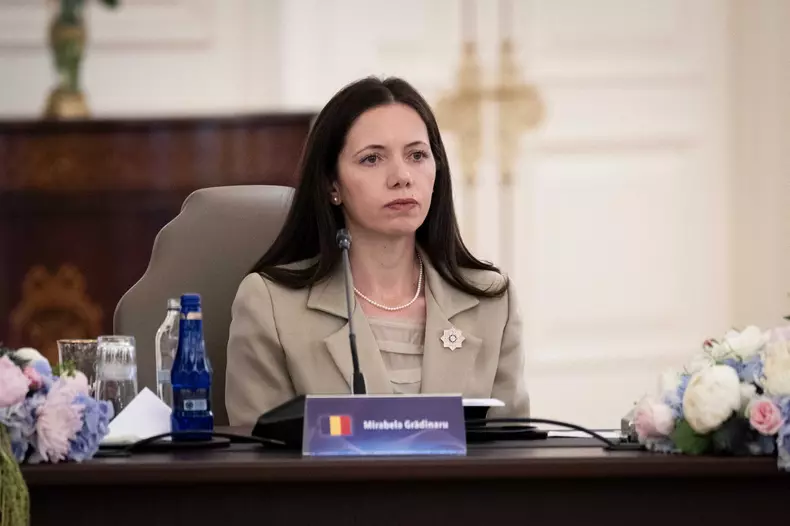 Mirabela Grădinaru a participat la evenimentele organizate de Emine Erdoğan pentru partenerele liderilor prezenți la Summitul NATO de la Ankara FOTO: Profimedia