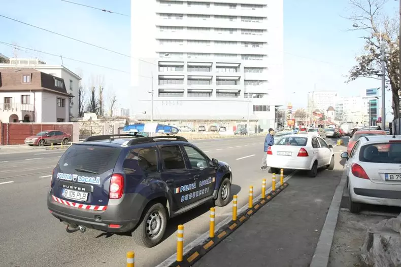 masina5-politia_c92d500930.jpg