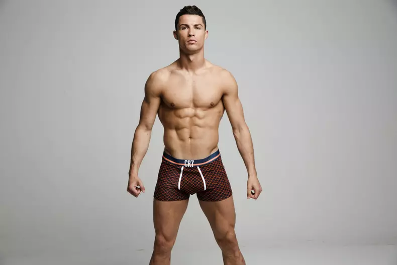 02-Ronaldo.jpg