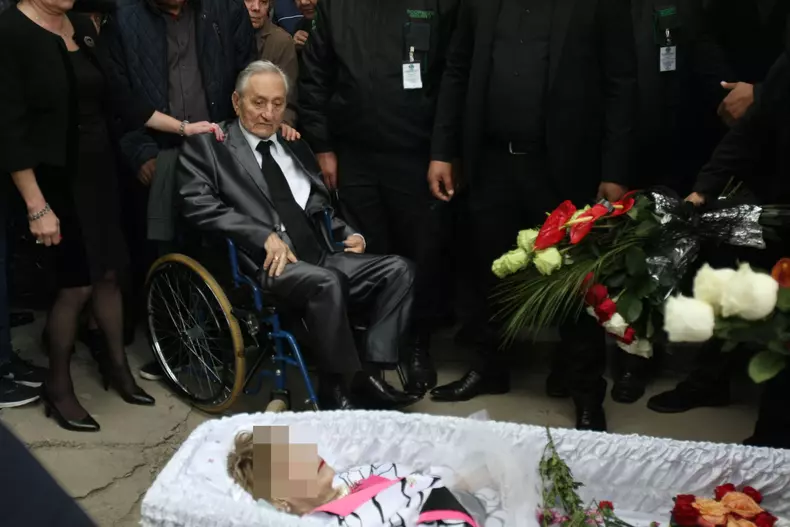 VLAD8504.jpg