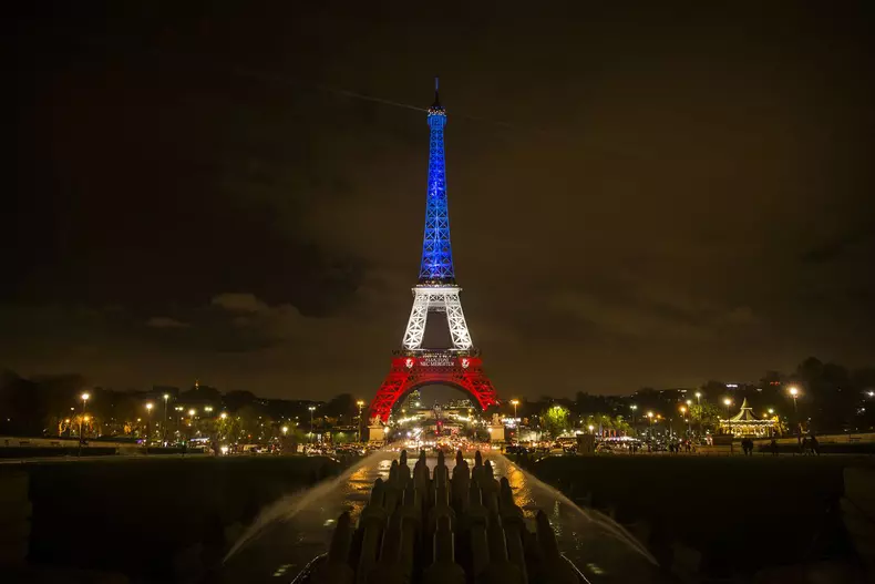 eiffel_02.jpg