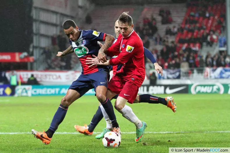1-gregory-van-der-wiel-benoit-lesoimier-08-01-2014-brest-paris-saint-germain-32emefinale-coupe-de-france-20140109093519-9024-vv-WIEL.jpg
